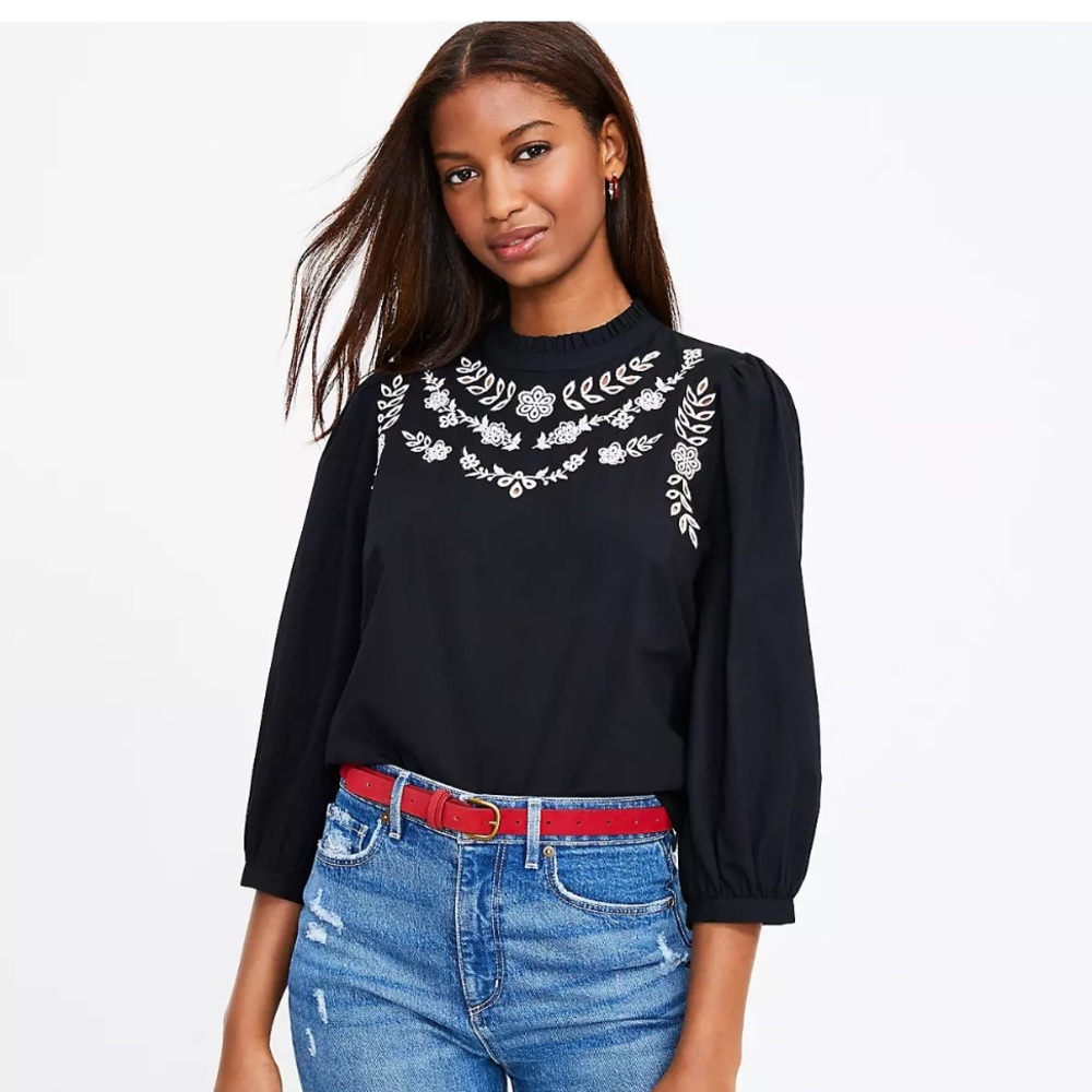 Eyelet ruffle neck Black Women's Top
